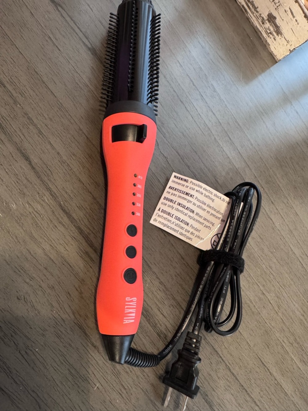 Sylvanna Hot Air Brush in Coral Red